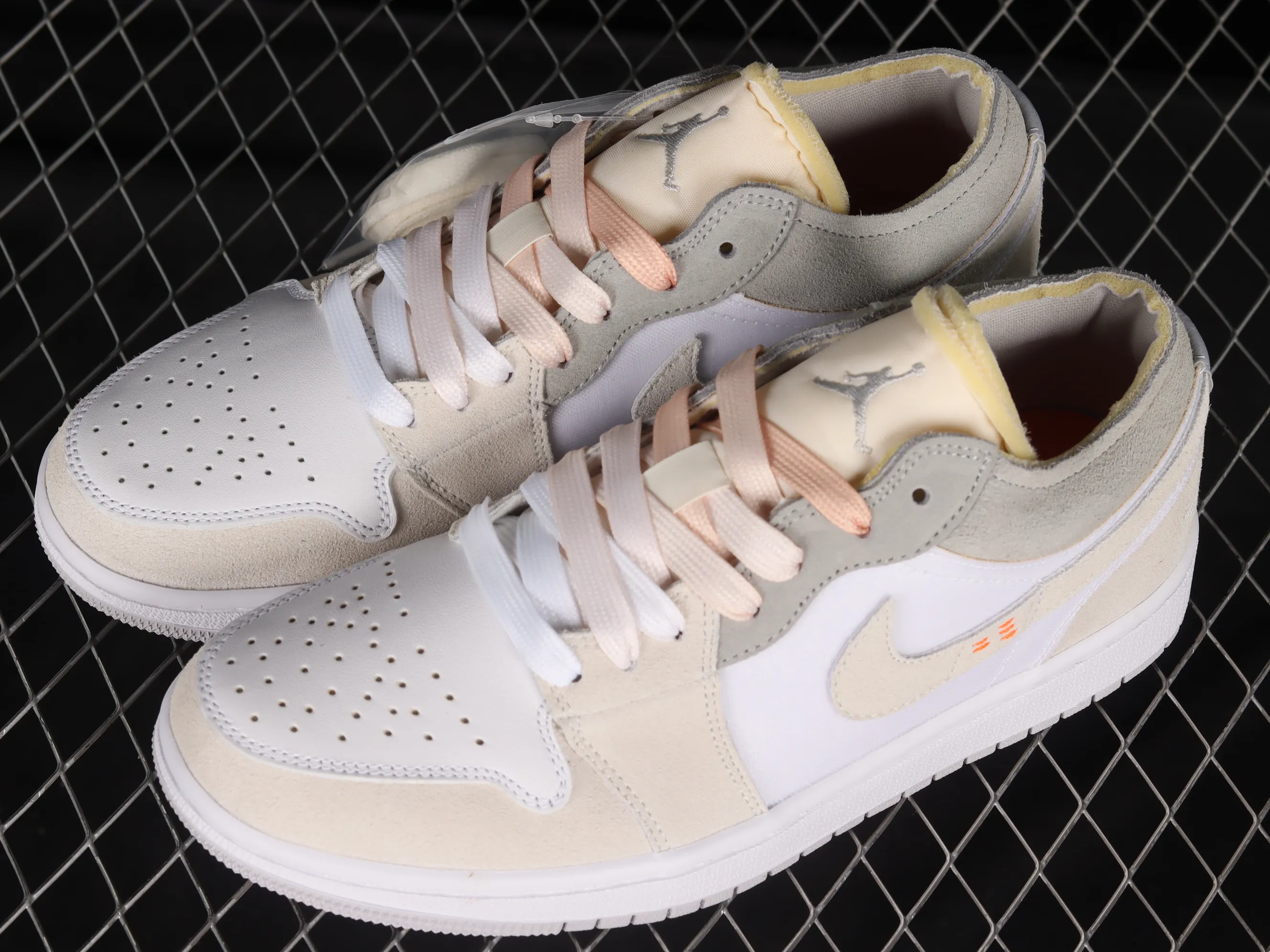All categories Air Jordan Jordan series basketball shoes Air Jordan 1 Low Air Jordan 1 Low "White and Phantom" AJ1 Joe 1 off-white retro cultural leisure sports sneakers DN1635-100